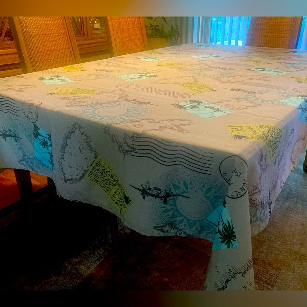 Sonoma outdoor “postcards” 84x60 tablecloth great condition.